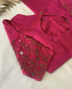 Maggam Work Blouses, Work Blouses, Maggam Work, Indian Wedding Dress, Hand Embroidery Designs, Work Blouse, Blouse Design, Indian Wedding