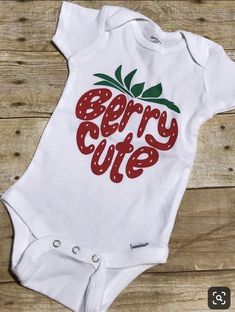 Cute Onesie, Cricut Baby, Baby Sleep Problems, Boy Onesie, Baby Boy Onesies