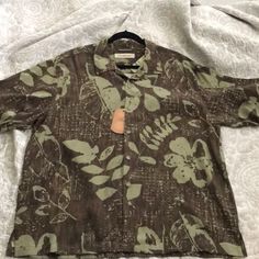 Beautiful 100% Silk Tommy Bahama Camp Shirt, Ready To Be Enjoyed Camp Shirt, Short Sleeve Shirts, Camping Shirt, Tommy Bahama, Casual Shirts For Men, Shirt Color, Casual Button Down Shirts, Short Sleeve Shirt, Man Shop