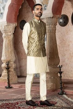 Golden bundi with abstract beads and cutdana embroidery. - Aza Fashions Gold Embroidered Nehru Jacket For Festivals, Elegant Semi-stitched Dabka Nehru Jacket, Festive Gold Nehru Jacket With Naqshi, Gold Embroidered Nehru Jacket With Traditional Drape, Gold Embroidered Bollywood Nehru Jacket, Cutdana Embroidery, Embroidery Beads, Nehru Jacket, Nehru Jackets