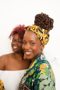 Be unapologetic in our printed head wrap. It’s made from 100% African wax print cotton which makes it lightweight, making it is easy to wrap and great to wear all year round. Our printed head wraps are great for all hair types from afros, short hair, locs, braids, and every other style you can think of. Unlike our jersey head wraps, our printed head wraps has no stretch but will soften after washing. Dimensions: 35cm x 175cm All cotton. Handmade with love.