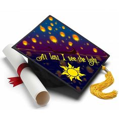 a graduation cap and tassel with the words just the sea i want art on it