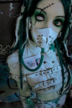 Zombie Photo, Horror Make-up, Halloween Make Up, Gothic Beauty, White Face, Halloween Make, Gothic Girls, Costume Makeup, Dark Beauty