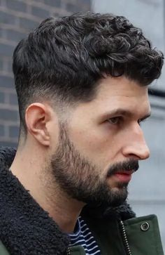 A complete guide to stylish haircuts for thick-haired men 15 ideas - Fall Update 2024 Curly Hair And Beard, Mens Hairstyles Curly, Men's Curly Hairstyles, Curly Hair Fade, Low Fade Haircut, Men Haircut Curly Hair, Tapered Haircut