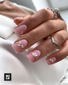 Easter Nail Art Designs, Matte Nails Design, Minimal Nails, Acrylic Nails Coffin Pink, Almond Acrylic Nails, Wedding Nails Design, Elegant Nails, Luxury Nails