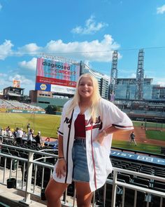 Braves Baseball Game Outfit Women, Braves Jersey Outfit Women, Red Braves Jersey Outfit, Plus Size Baseball Game Outfit, Baseball Game Outfit Jersey, Atl Braves Outfit, Atlanta Braves Outfit Women, Texas Rangers Game Outfit, Cute Atlanta Braves Outfit