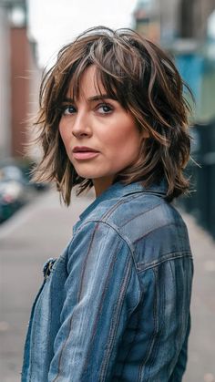 59 Trendy Medium Shag Haircuts for Fine Hair Over 50 with Curtain Bangs and Choppy Layers Bangs And Choppy Layers, Bangs Choppy Layers, Shag Haircuts For Fine Hair, Medium Choppy Hair, Bangs Choppy, Medium Choppy Haircuts, Straight And Wavy Hair, Shag Hairstyle, Medium Shag Hairstyles