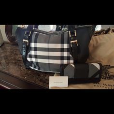 Never Worn Burberry Bag And Wallet. Excellent Condition! Fake Burberry Handbags, Gucci Gg Bag, Lv Bumbag, Lv Pochette Metis, Small Canvas Bags, Louis Vuitton Favorite, Lv Pochette, Kate Spade Shoulder Bag, Pochette Metis