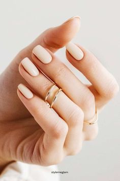 37 Summer Neutral Nails You Can Recreate Easily Blue Nail Color