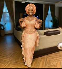 African Wedding Guest Dress, Asoebi Dress, Owambe Styles, Gown Birthday, African Lace Styles, Lace Fabrics, African Fashion Modern, Asoebi Styles, Lace Styles