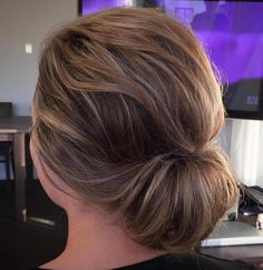 Low Bun For Medium Fine Hair Upstyles For Medium Hair, Medium Fine Hair, Grad Hair, Medium Natural Hair Styles, Wedding Hairstyles For Medium Hair, Low Chignon, Braids For Medium Length Hair, Short Hairstyles Fine