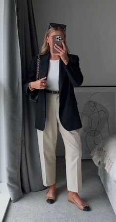 Elegantes Outfit Damen, Job Interview Outfit, Business Professional Outfits, Casual Work Outfits Women, Chique Outfits, Outfit Chic, Business Outfits Women, Office Outfits Women, Corporate Outfits