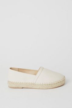 Faux leather closed-toe espadrille flats
Woven rope-textured sole for a touch of rustic charm
Slip-on design for effortless on-and-off
Flat heel height for all-day comfort
Versatile style for day-to-night wear
Embrace a relaxed yet polished look with these Loki espadrille flats from Dorothy Perkins. The faux leather uppers exude a refined aesthetic, while the woven rope-textured soles add a hint of casual flair. Slip them on for a comfortable and stylish option that seamlessly transitions from brunch with friends to an evening baby shower. Pair with tailored trousers and a blouse for a chic daytime ensemble, or dress them up with a flowy midi dress for an effortlessly chic night-out look. Flowy Midi Dress, Espadrille Flats, Refined Aesthetic, Brunch With Friends, Oasis Fashion, Night Wear, Flat Espadrilles, Fit N Flare Dress, Boots For Sale