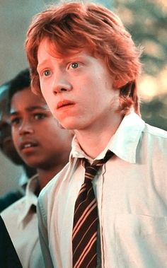 Gryffindor Characters, Ron Weasley Fan Art, Ron Weasley Aesthetic, Harry Potter Marathon, Inspiration Poses, Weasley Aesthetic, Weasley Harry Potter, Ron And Harry, Harry Potter Ron Weasley