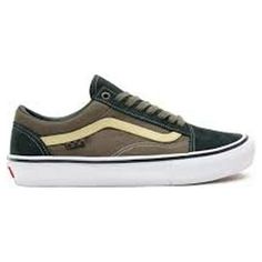 Vans Old Skool Size: Men 8/Women 9.5.  Color: Brown.  Gender: unisex.  Age Group: adult.