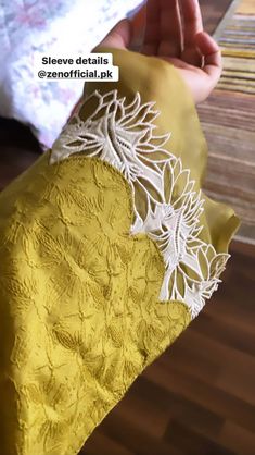 Hand Design For Kamij, Cutwork Designs For Suits, Cutwork Sleeves Design, Manset Lengan, Cl Fashion, Kurti Sleeves Design, Garment Construction, Womens Pants Design, Lace Dress Design