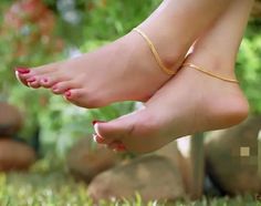 Feet Jewellery, David Dubnitskiy, Anklets Indian, Gold Toe Rings, Pretty Heels, Simple Rings, Fancy Jewelry Necklace