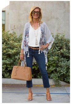 Boho After 50, Boho Style For Women Over 60, Boho Style Over 50, Boho Over 50, Mode Over 50, Casual Vacation Outfits, Mode Ab 50, Boho Fashion Over 40, Clothes For Women Over 50