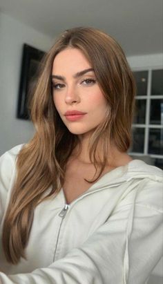 Light Brunette Hair Fair Skin, Golden Brown Hair With Dark Roots, Liva Uz, Hairstyles List, Bridget Satterlee, Gorgeous Hair Color