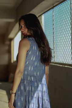 Mogra Designs, Simple Sewing Tutorial, Ikat Dress, Simple Sewing, Blouse Neck, Blouse Neck Designs, Boho Style Dresses, Ikat Fabric, Back Neck