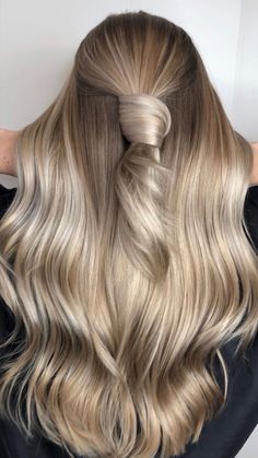 Milk Shake Hair Color, Vanilla Blonde Toner Formula, Vanilla Blonde Hair, Darker Blonde, 2016 Hairstyles, Toner For Blonde Hair, Vanilla Blonde, Hair Techniques, Milk Shake