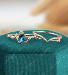 Magical Engagement Ring, Vintage Sapphire Engagement Rings, Teal Engagement Ring, Sapphire Ring Vintage, Pear Shaped Wedding Rings, Blue Green Sapphire Ring, Teal Sapphire Engagement Ring, Engagement Ring Sapphire, Ring Pear Shaped