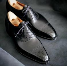 "\"Discover exquisite craftsmanship with our collection of handmade leather shoes. From timeless brogues to elegant Oxford designs, our sophisticated footwear is meticulously crafted to elevate your style. Each pair exudes luxury with luxurious black leather and intricate details. Whether you're seeking formal elegance or wedding wear perfection, our custom-made shoes ensure a perfect fit and unparalleled comfort. Step into sophistication with our stylish lace-up and wingtip designs, tailored fo Pretty Suits, Shoe Photography, Formal Dress Shoes, Chukka Sneakers, Man Dressing Style, Custom Made Shoes, Bespoke Shoes, Handmade Leather Shoes, Leather Boot Shoes