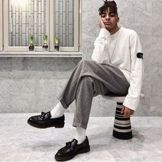 loafers men outfits dr martens style streetwear wear street outfit mens choose board fashion Jorts Mens Outfits, Loafers Men Outfit, Highsnobiety Fashion, Classy Streetwear, Loafers Outfit, Aesthetic Outfits Men