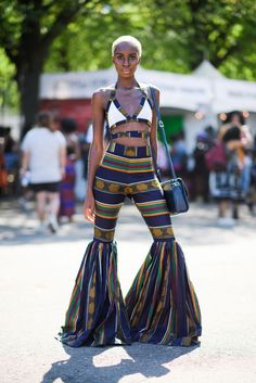 The Best Street Style From Brooklyn's 2016 Afropunk Music Festival  - ELLE.com Festival Mode, Fest Outfits, Afrikaanse Mode, Moda Punk