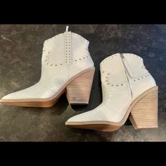 Nwot Sam Edelman White Booties. Silver Stud Detail. Never Worn. Perfect Condition. Size 10 (Eu 40). 4.5 Inch Heel. Western White Boots With Stacked Heel, White Western Heeled Boots Medium Width, White Western Ankle Heeled Boots, White Platform Heeled Boots With Pointed Toe, White Closed Toe Boots Medium Width, Casual White High Heel Boots, White Medium Width Closed Toe Boots, Casual White High Heeled Boots, White Closed Toe Boots With Stacked Heel