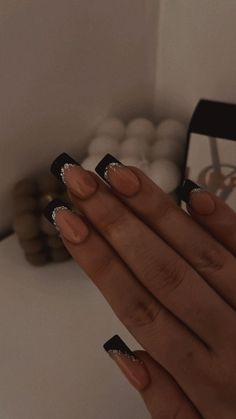 Black Dress Nails Color, Prom Nails That Go With A Black Dress, Black Tip With Glitter Nails, Black French Tips With Silver Glitter, Black French Tip Nails By Skin Tone Range, Nails To Match With Black Dress, Nails To Get With A Black Dress, Black Nail Sparkle, Black Tip Nails With Silver