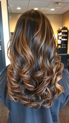 23 Cute Caramel Balayage Hairstyles You Need To Try In 2024 Balayage Hair Caramel, Highlights For Dark Brown Hair, Hair Color Caramel, Brunette Hair With Highlights, Caramel Balayage, Caramel Highlights, Long Hair Color, Brown Hair Balayage, Hair Color Techniques