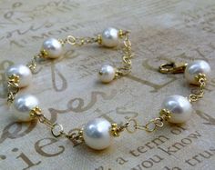 Freshwater Pearl Bracelet, Gold Filled, Classic White Pearls, Chain and Link Jewelry Handmade Bridal Bride Wedding Jewelry, Pearl Anniversary, Link Jewelry, Pearl Bracelet Gold, Bridal Party Jewelry, White Pearl Bracelet, Wedding Bride Jewelry, Freshwater Pearl Jewelry, Beach Bride