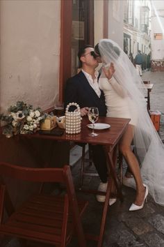 modern bride mini dress long veil South France Elopement, Elopement In Europe, South Of France Elopement, Seville Elopement, Extra Long Veil, Micro Wedding Dress, Florence Elopement, Barcelona Elopement, Portugal Elopement