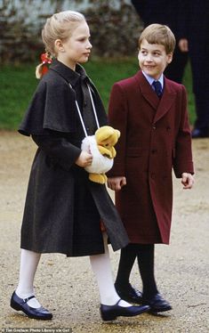 The Tindalls and Waleses close bond at Sandringham church service Prins William, Zara Phillips, Prince Williams, Princess Anne, The Royal Family