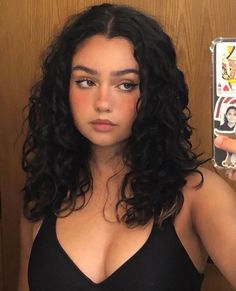 Adina Core, Black Wavy Hair, Inspo Pics, Black Curly Hair, Curly Hair Inspiration, Curly Girl Hairstyles