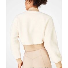 Fabletics Malia Polar Fleece Cropped Pullover - Turtleneck / High Crewneck - Ribbed Cuffs, Bottom Hem, And Neck - Fuzzy, Teddy Look - Lined - Cropped Length Color: Off White / Cream And Tan Size M Approx. Measurements: 24" Pit To Pit, 18" Length New With Tags. Slouchy Sweatshirt, Cowl Neck Hoodie, Velour Hoodie, Red Pullover, Cropped Pullover, Blue Crewneck, Tunic Sweatshirt, Who Cares, Workout Hoodie