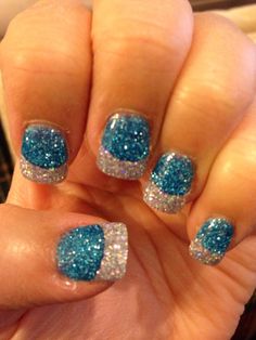 Winter Dipped Nails Ideas, Everyday Nails, Christmas Nail Polish, Snow Nails, Blue Nail Art Designs, Coral Nails, May Nails, November Nails, Nails Cute