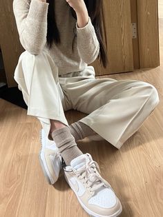 Shoe Game, Jordan, Women's Fashion, Ootd, Style Inspiration, Halloween, Sneakers, Pants