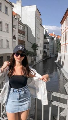 #follow #fashionable #fashionista #fashion #stylish #style #ootd #outfits #clothing #clothes #blogging #blogger #blog Hiking Hairstyles, Foto Poses, Causual Outfits, Summer Fits, Casual Chic Outfit, Mode Inspo