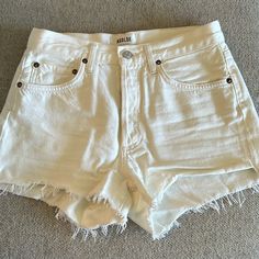 New, Never Worn. White Cutoff Shorts With Frayed Hem, Trendy White Cutoff Shorts, Trendy White Cutoff Jean Shorts, Beige Cotton Jean Shorts With Pockets, Vintage White Cotton Jean Shorts, Agolde Long Parker Shorts, Beige Cotton Jean Shorts, White Knee-length Jean Shorts With Pockets, Agolde Shorts