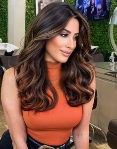 Balayage Hair Caramel, Black Hair Balayage, Honey Brown Hair, Blond Balayage, Brown Hair Inspo, Brunette Hair With Highlights, Black Hair With Highlights, Hairstyles For Layered Hair, Long Hair Color