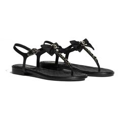 Chanel 20a Black Crystal Bow Lambskin Cc Logo Mule Slide Flat Thong Sandal 39.5 ********** Chanel ********** Brand: Chanel Size: 39.5 (Know Your Chanel Size) Name: Thong Sandals Color: Black Style: 20a Style#: G36352 Y54201 94305 Material: Lambskin Thong Chain Front Strap Cc Crystal Chain Logo Black Grosgrain Bow Black Lambskin Leather Quilted Insole Material Adjustable Buckle Ankle Strap Brand New In Box, Comes With Original Box And Dust Bag 100% Authentic Or Your Money Back Great Gift I Ship W Chanel Pieces, Sandals Chanel, Chanel 2020, Chanel Store, Chanel Brand, Chanel Sandals, Fashion Slippers, Couture Mode, Crystal Chain