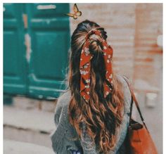 Bandana Hair, Hair Scarf Styles, Clip Hairstyles, Hair 2018, Bandana Hairstyles, Hair Girl, Homecoming Hairstyles, Scrunchie Hairstyles, Down Hairstyles