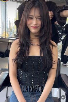 Haircuts That Look Good In A Ponytail, Haircut Asian Girl, Hair Styles For Long Hair Straight, Layers Thick Hair, Layered Haircuts Long Hair, Kpop Haircut, Haircuts Asian, Asian Long Hair, Layered Thick Hair