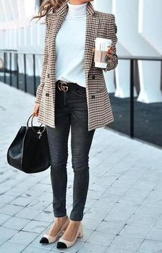 Business Attire For Young Women, Winter Business Outfits, Fall Fashion Coats, Fall Outfits For Work, Classy Work Outfits, Casual Work Outfits