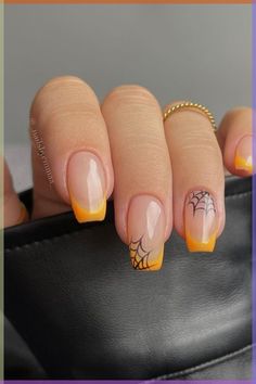 Short Nail Designs For October, Gel Nail Ideas Short Fall, Spooky Nails Orange And Black, Orange And Grey Halloween Nails, Halloween Nails Orange Tips, Fall Nails Ideas Halloween, Orange Tip Halloween Nails, Orange Nails With Spider Web, Black And Orange Nails Almond Shape