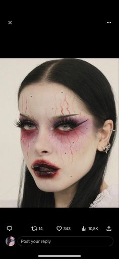 Makeup Horor, Vampire Makeup Looks, Blood Makeup, Demon Makeup, Vampire Clothes, Vampire Makeup, Creepy Halloween Makeup, Witch Makeup