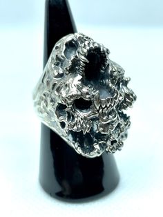 Jewel made entirely by hand by the Italian craftsman Gianmarco Fontana. Ring made of 925 Silver, which is part of the "SKULLS" collection depicting Paranoia. This ring represents the transformation and progression of Paranoia. Psychosis characterized by the development of a chronic, coherent delusion, which evolves slowly, leaving the remaining psychic functions intact. Psychic, Statement Rings, 925 Silver, Rings For Men, Italy, Ring, Silver