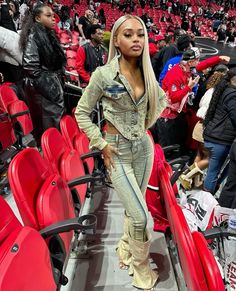 Basketball Game Outfit Women, Nba Outfit, Game Outfit, Fly Outfit, Sophisticated Outfits, Effortlessly Chic Outfits, Basketball Game